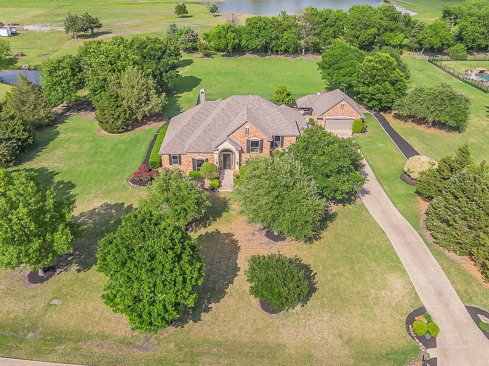 1st image of 275 Savannah Hl