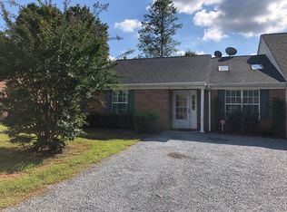 704 Royal Garden Ct, Madison Heights, VA 24572