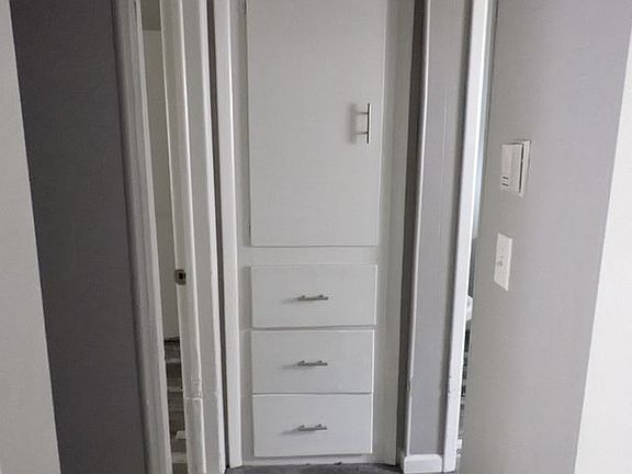 5th image of 1033 S Vine St APT 1