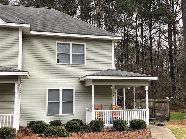 2nd image of 118 Laura Ln #A & B