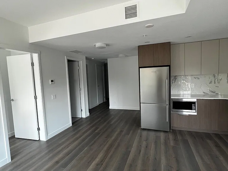 645 Como Lake Ave #204 — Photo 18
