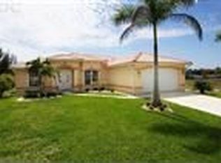 412 SW 32nd Ct, Cape Coral, FL 33991