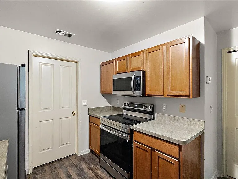 47855 Cardiff Ave — Photo 18