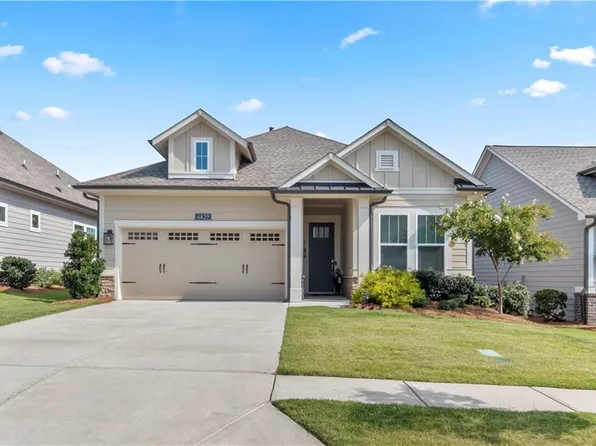 6829 Bungalow Rd, Flowery Branch, GA 30542