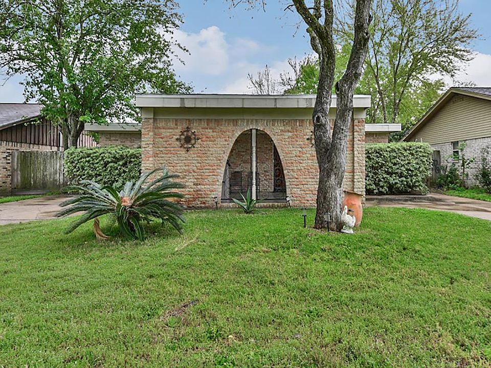 1st image of 5511 De Lange Ln