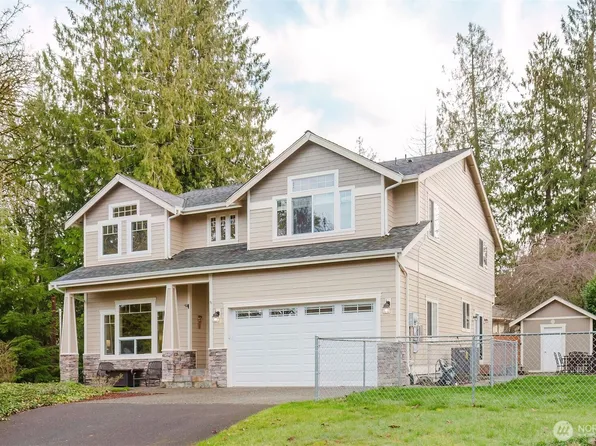 1568 Puget Drive E, Port Orchard, WA 98366