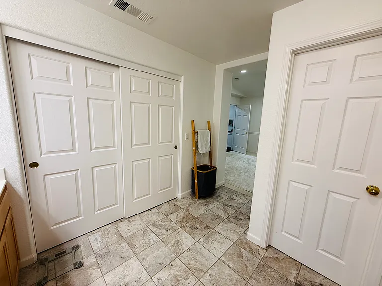 1330 Haley Ct #1 — Photo 16