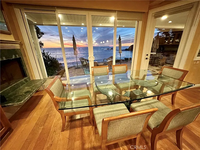 1137 Marine Dr — Photo 11