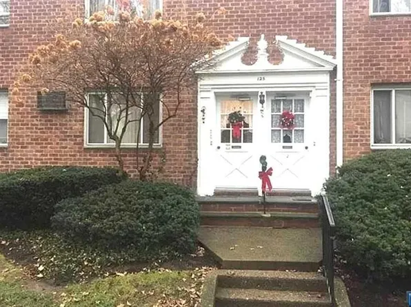 125 E Clinton Ave APT 1A, Bergenfield, NJ 07621