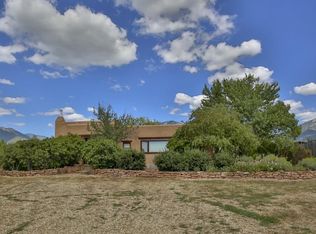 29 Las Animas Rd, El Prado, NM 87529