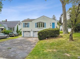 78 Glen Ave, Paramus, NJ 07652