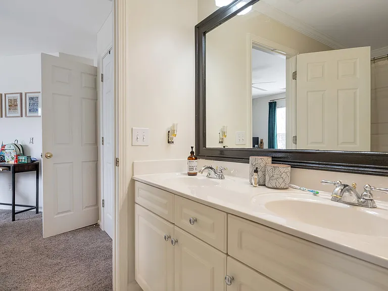 403 Dogwood Way — Photo 33