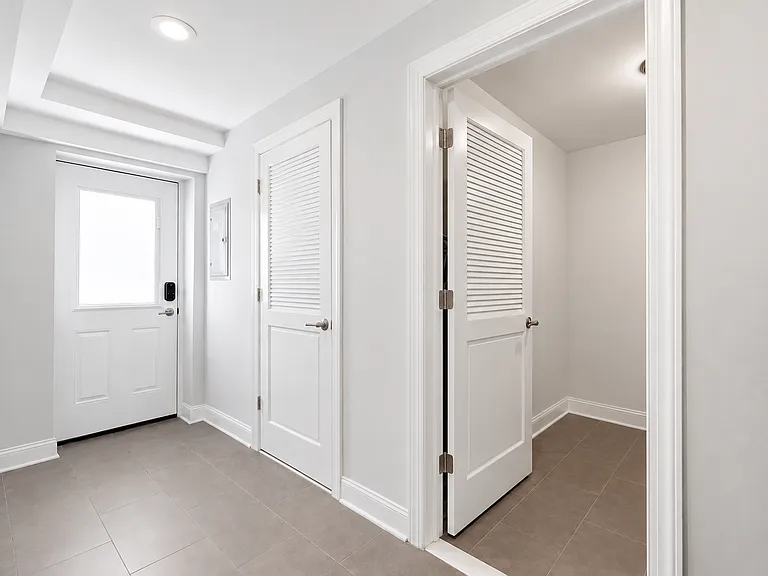 41 Bentley Ave #1A — Photo 15