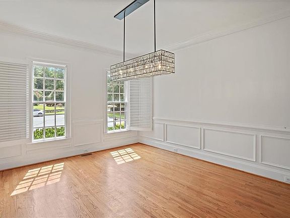 4th image of 2797 Payton Oaks Dr