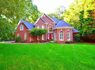 9036 Ranchview Ct, Matthews, NC 28104