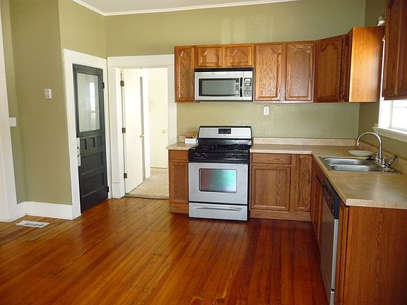 2nd image of 406 S Linden St