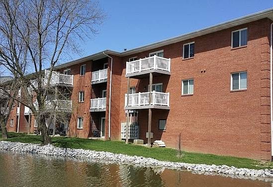 1st image of 313 Woodside Dr