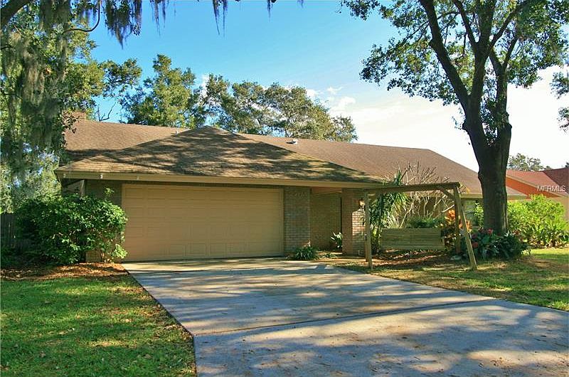 1st image of 2704 Laurel Oak Dr