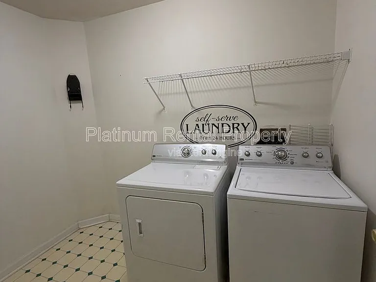 5975 Waterford Pl — Photo 33