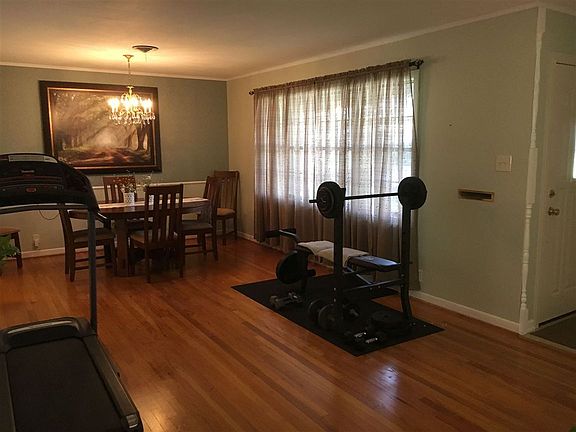 3rd image of 5380 Oriole Dr