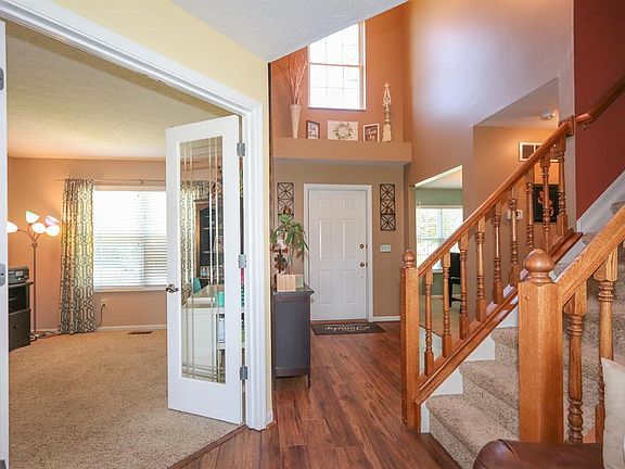 3rd image of 5897 Meadow Lark Ct