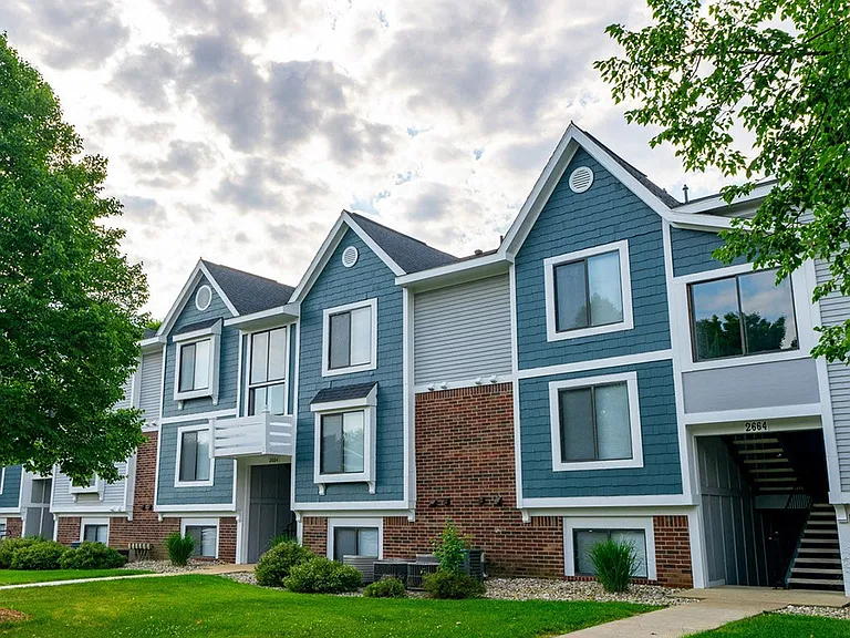 Hurwich Farms Apartments — Photo 35