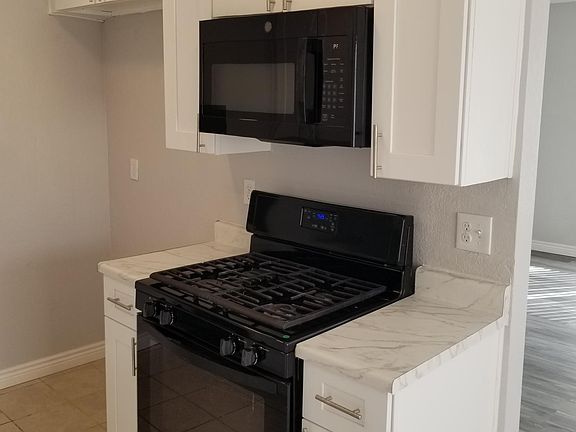 4th image of 1480 E Marshall Blvd APT 30