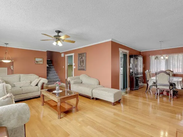 8947 Ursus Cres, Surrey, BC V3V 6L3