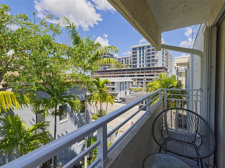 5838 SW 74th Ter #317 — Photo 32
