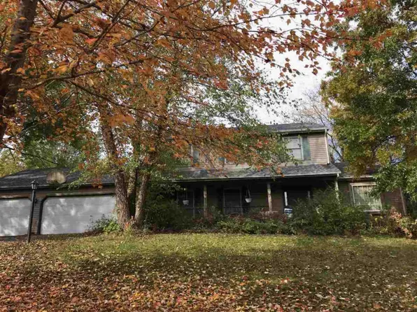 7925 Windspoint Rd, Roscoe, IL 61073