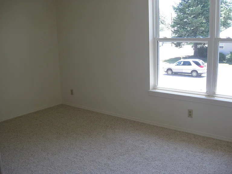 804 Defoe St #B — Photo 10