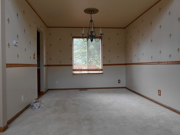 Ding Room