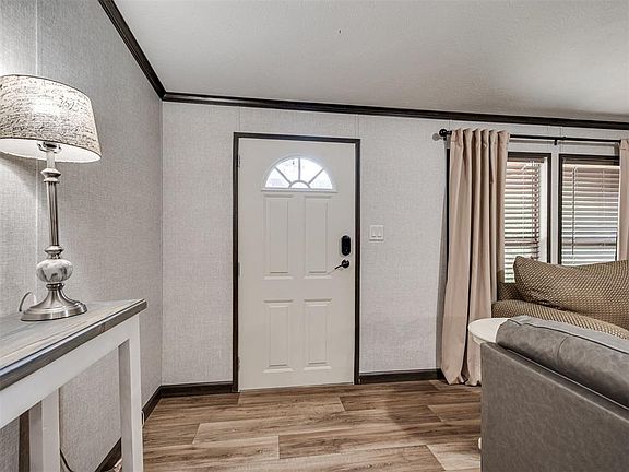 5th image of 9921 Aberdeen St