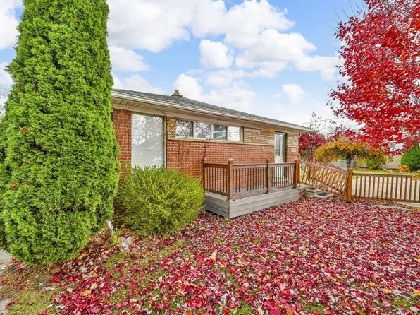 5725 Polk St, Dearborn Heights, MI 48125