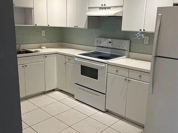2nd image of 4131 NW 88th Avenue #206