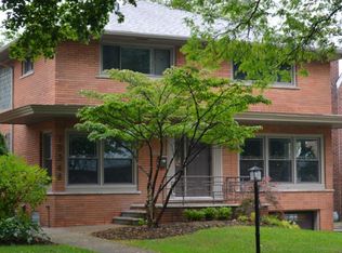 13346 Sherwood Dr, Huntington Woods, MI