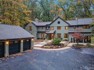 375 Barton North Dr, Ann Arbor, MI 48105