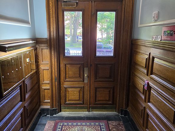 4th image of 177 Commonwealth Ave APT 10