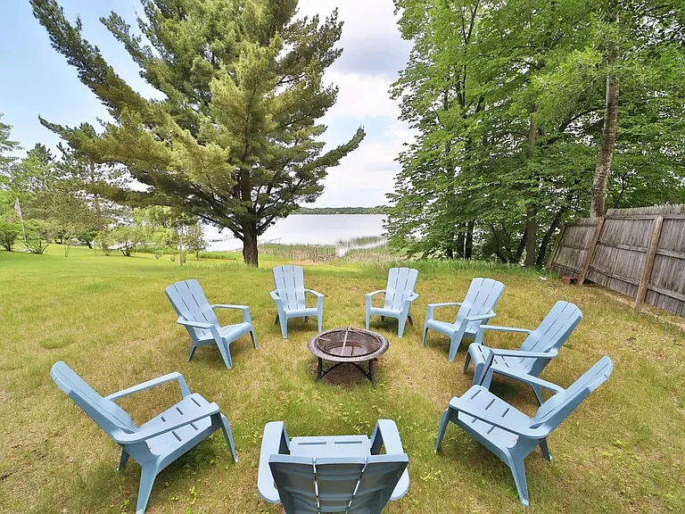 10032 N Long Lake Rd — Photo 14