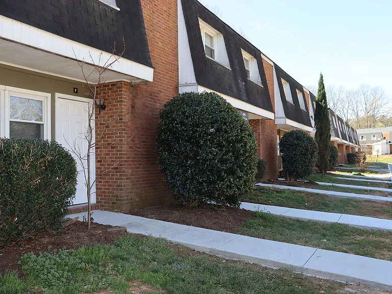 Caswell at Central Avenue — Photo 36
