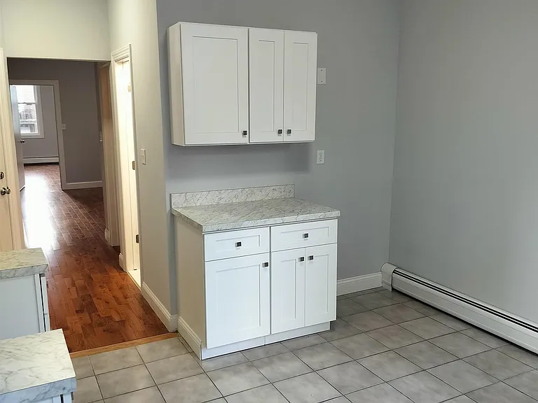352 New York Ave #1/1L — Photo 8