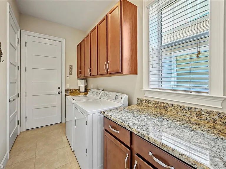 4971 Andros Dr — Photo 22