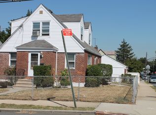 21719 132nd Rd, Laurelton, NY 11413