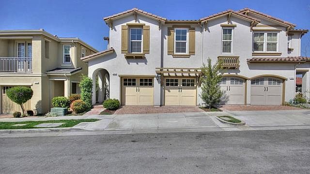 1st image of 266 Meadow Pine Pl