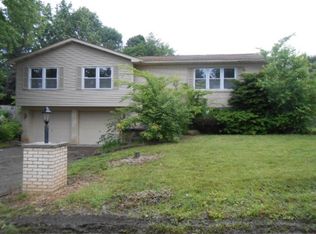 7288 Edgedale Dr, Newburgh, IN