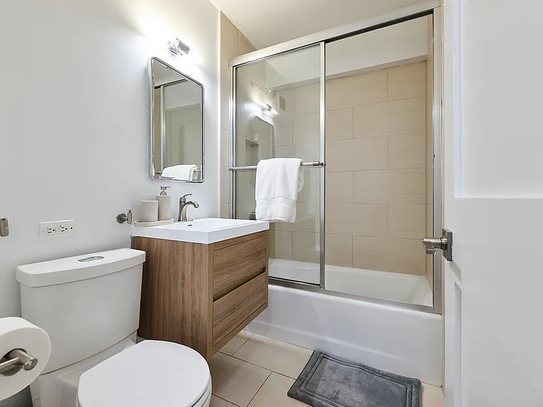 225 E 63rd St #LFF — Photo 14