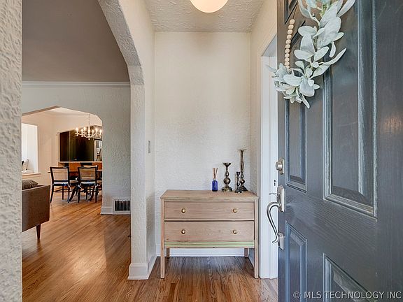 5th image of 1531 S Gary Pl