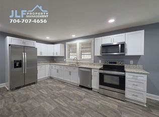 222 W McCubbins St, Salisbury, NC 28144