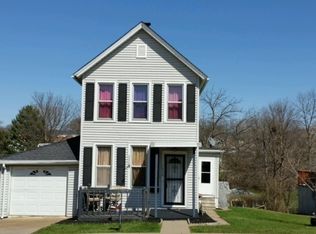 1630 N Grandview Ave, Dubuque, IA 52001