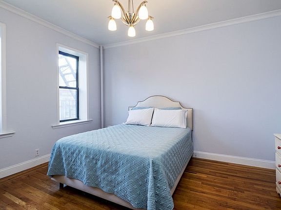 4th image of 166 E 92nd St APT 5B